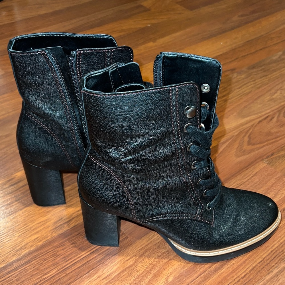 Naturalizer Callie Lace Up Boots